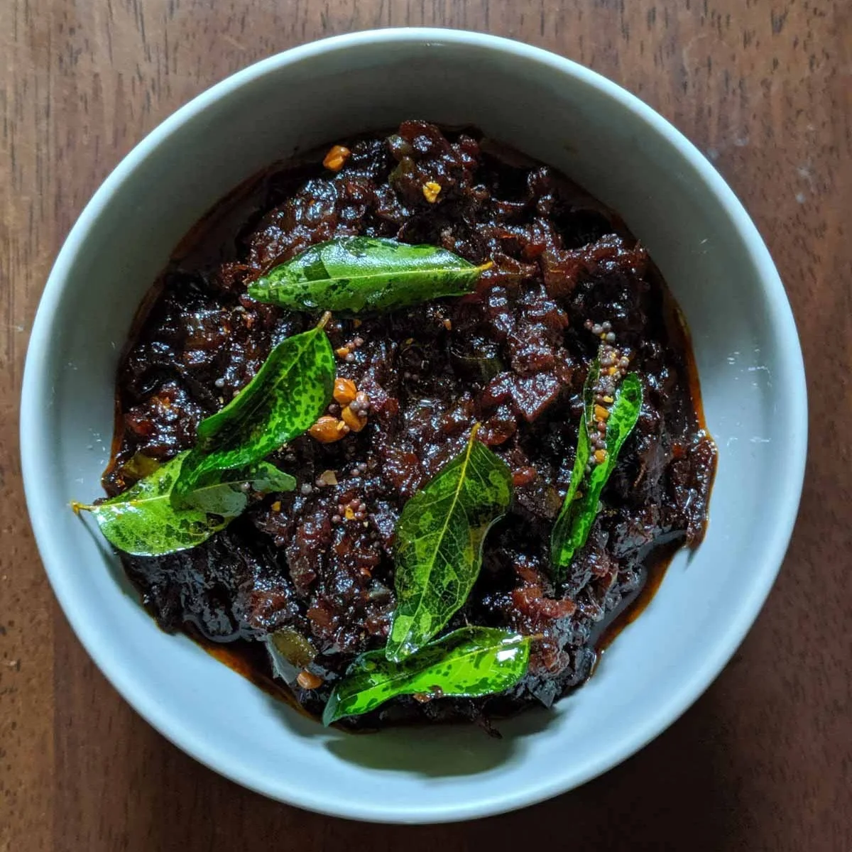 Porno odam qizning mushukini yalaydi